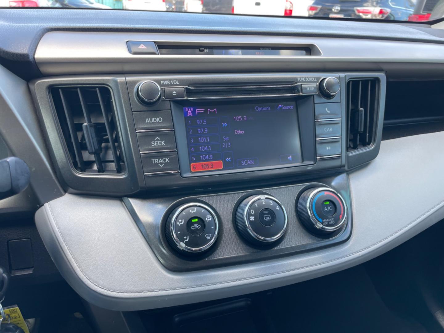 2013 Red /Silver Toyota RAV4 LE (2T3ZFREV0DW) with an 2.5L engine, Automatic transmission, located at 1501 West 15th St., Houston, 77008, (713) 869-2925, 29.797941, -95.411789 - Photo#9